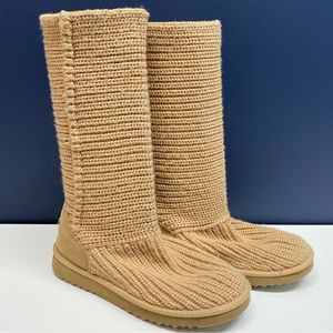 UGG Classic Tan Knit Boot | S/N 5817 | Size 7